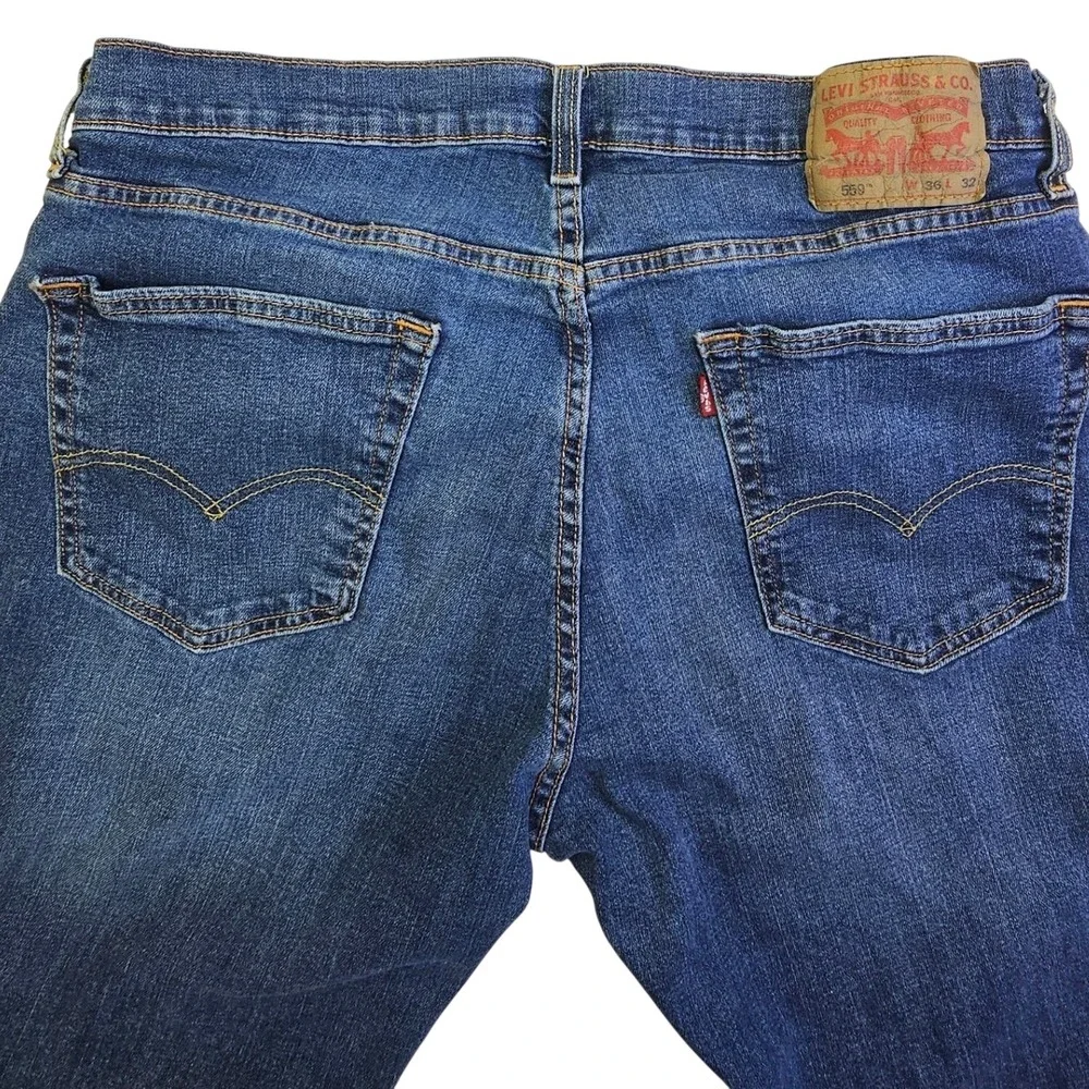 Levis 559 Relaxed Straight Jeans Mens 36x32 Medium Wash Blue Denim 00559-0421